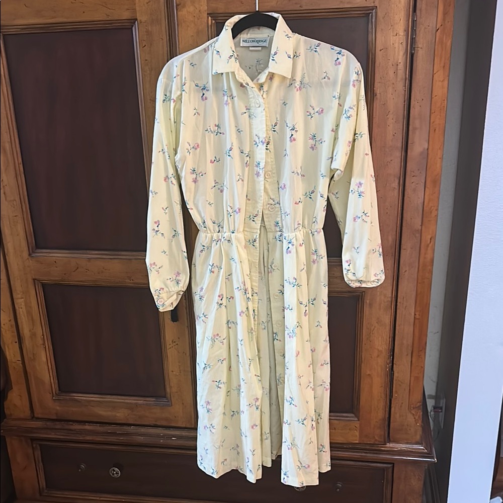 Vintage Willow Ridge Pale Yellow Floral Midi Dress